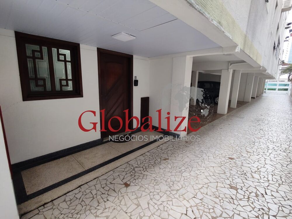 Apartamento à venda com 2 quartos, 70m² - Foto 27