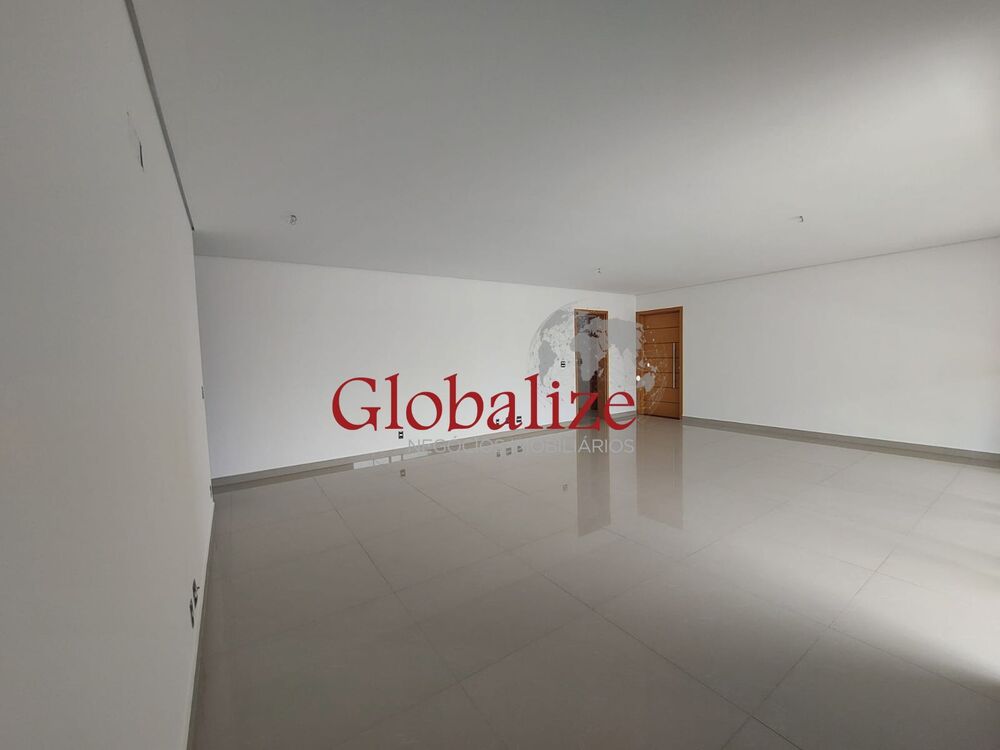 Apartamento, 3 quartos, 210 m² - Foto 2