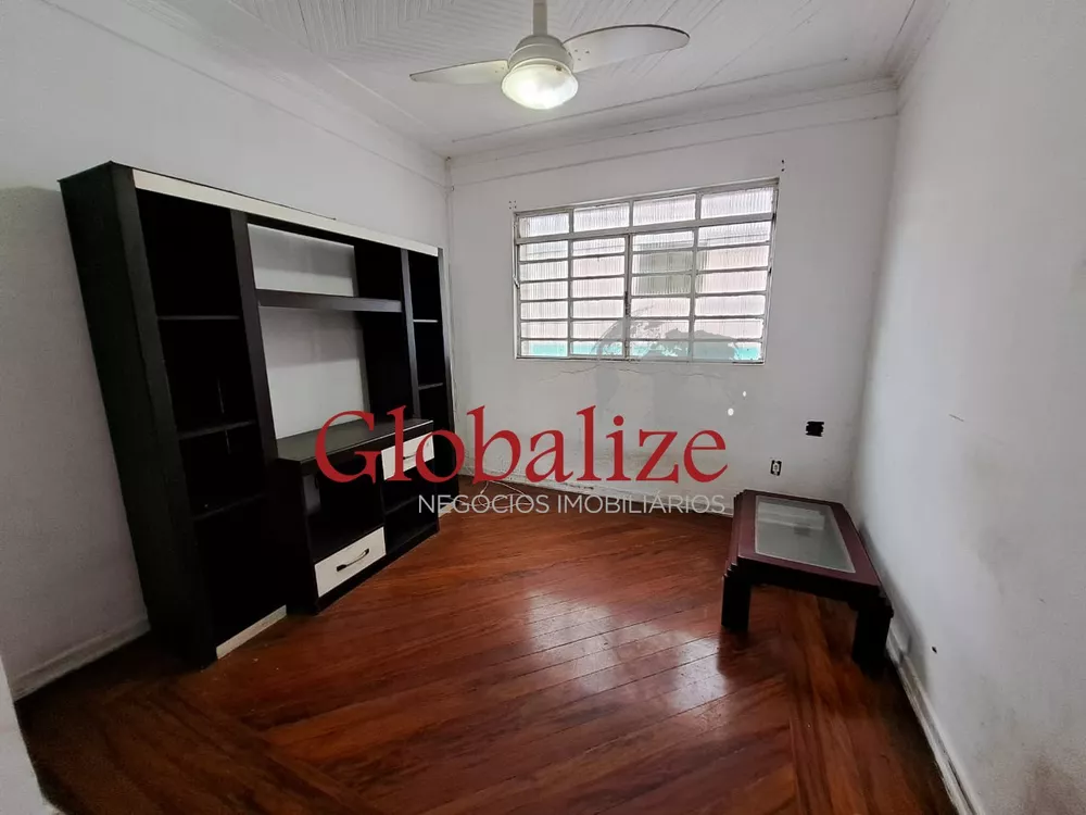 Casa à venda com 2 quartos, 120m² - Foto 4