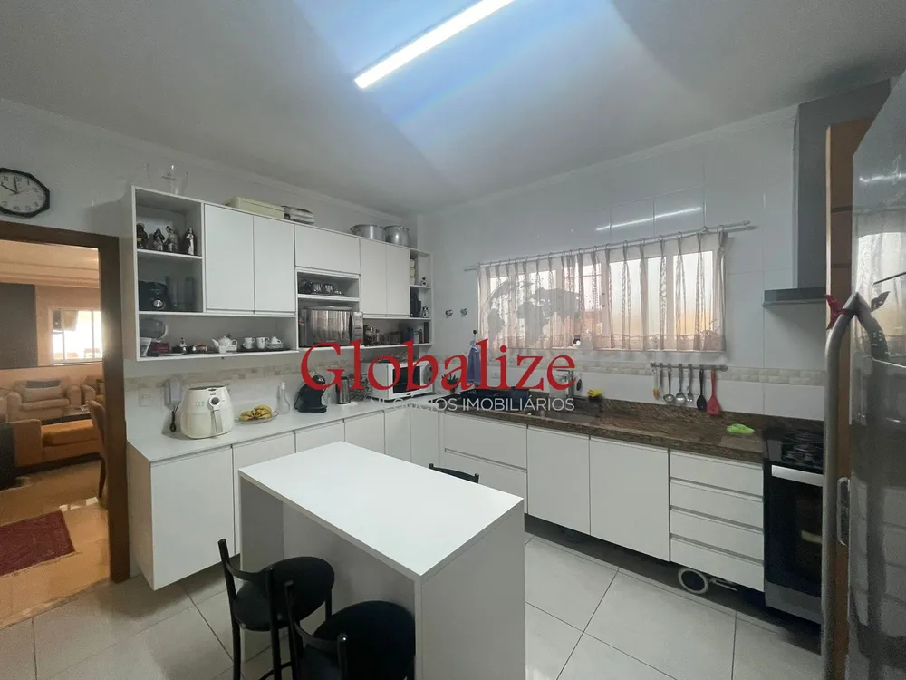 Casa, 3 quartos, 148 m² - Foto 4