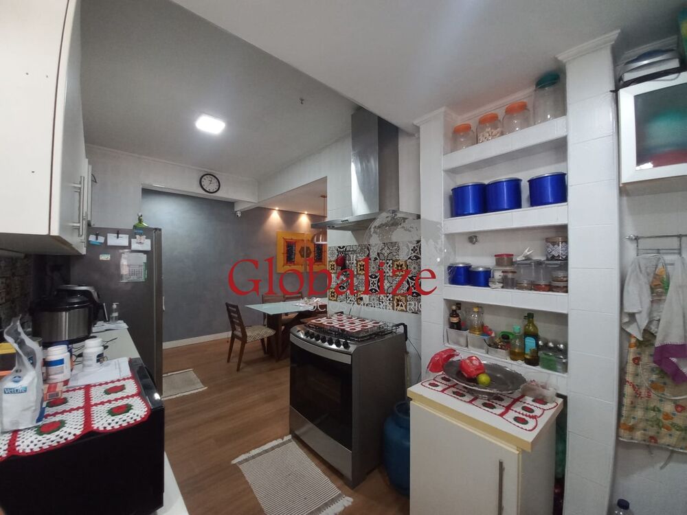 Apartamento à venda com 2 quartos, 74m² - Foto 2