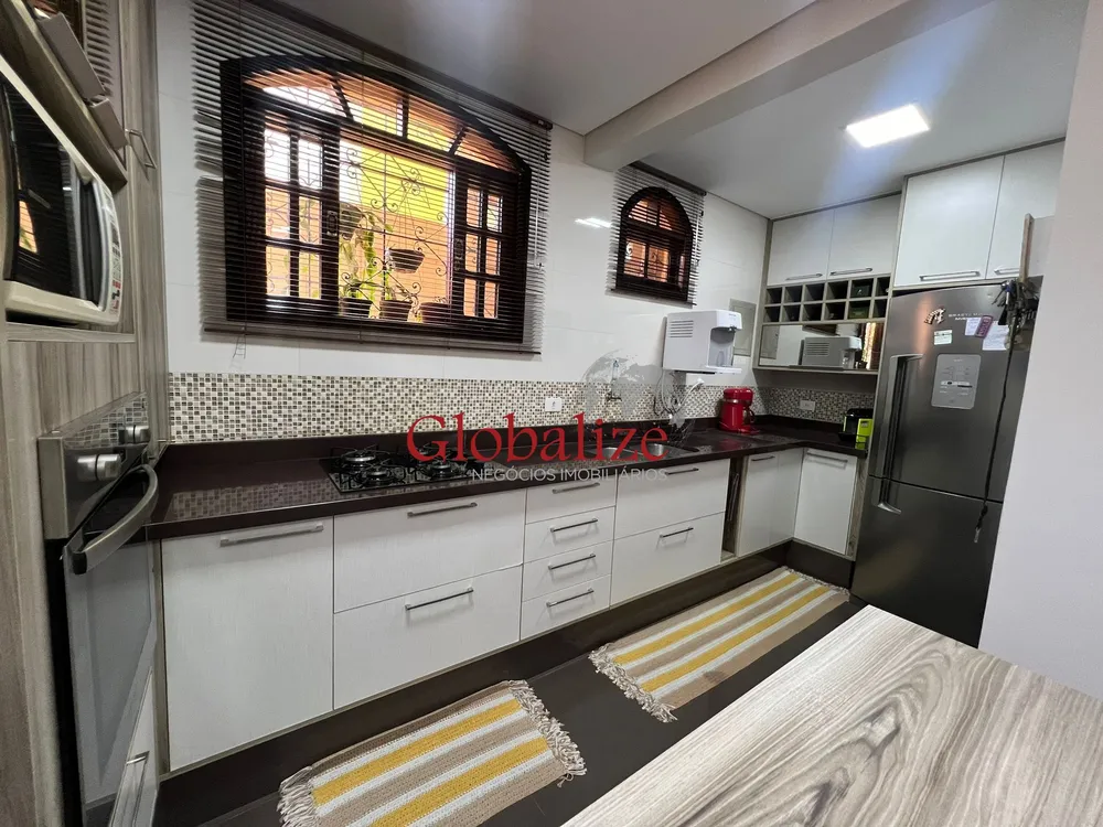 Sobrado, 3 quartos, 210 m² - Foto 3