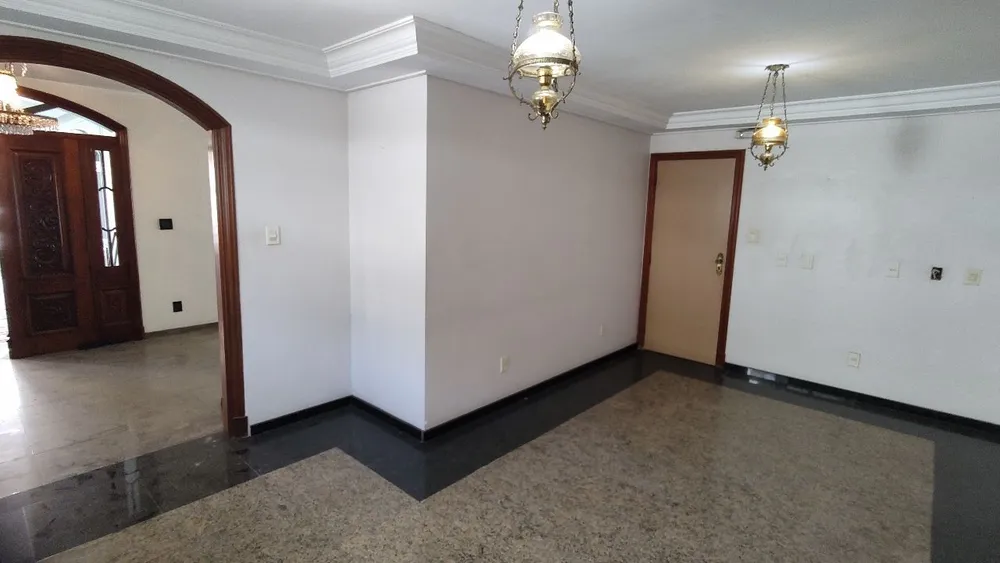 Sobrado, 4 quartos, 350 m² - Foto 2