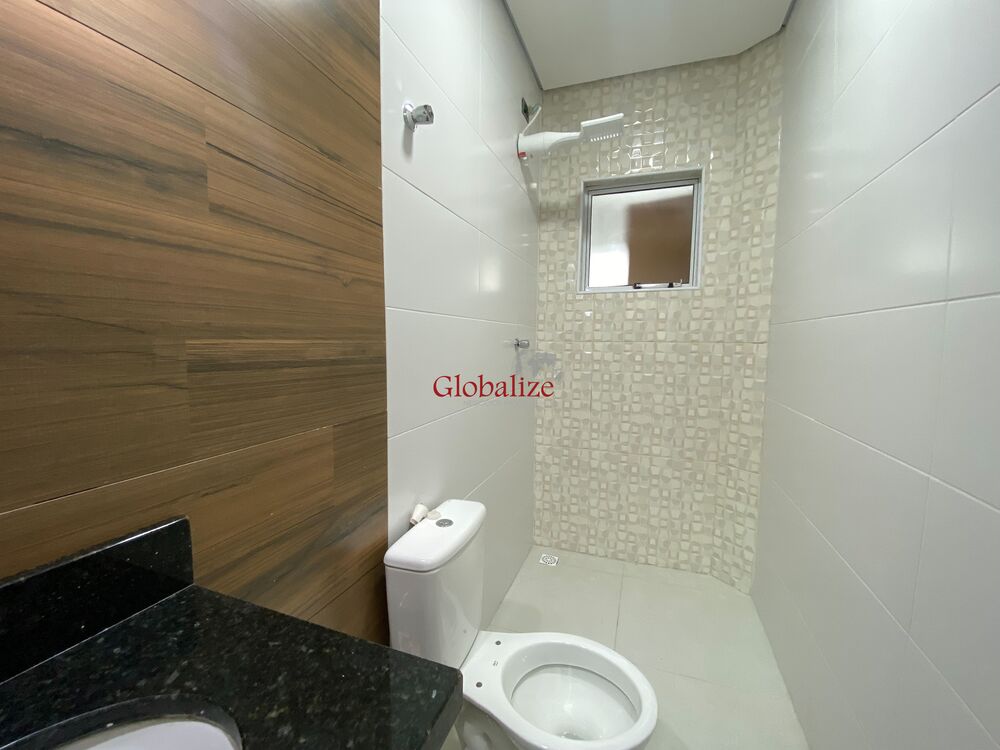Casa à venda com 2 quartos, 170m² - Foto 2