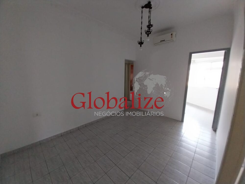 Casa à venda com 2 quartos, 93m² - Foto 2