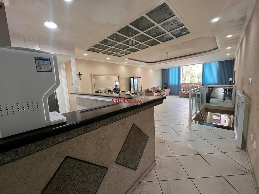 Casa, 3 quartos, 220 m² - Foto 2