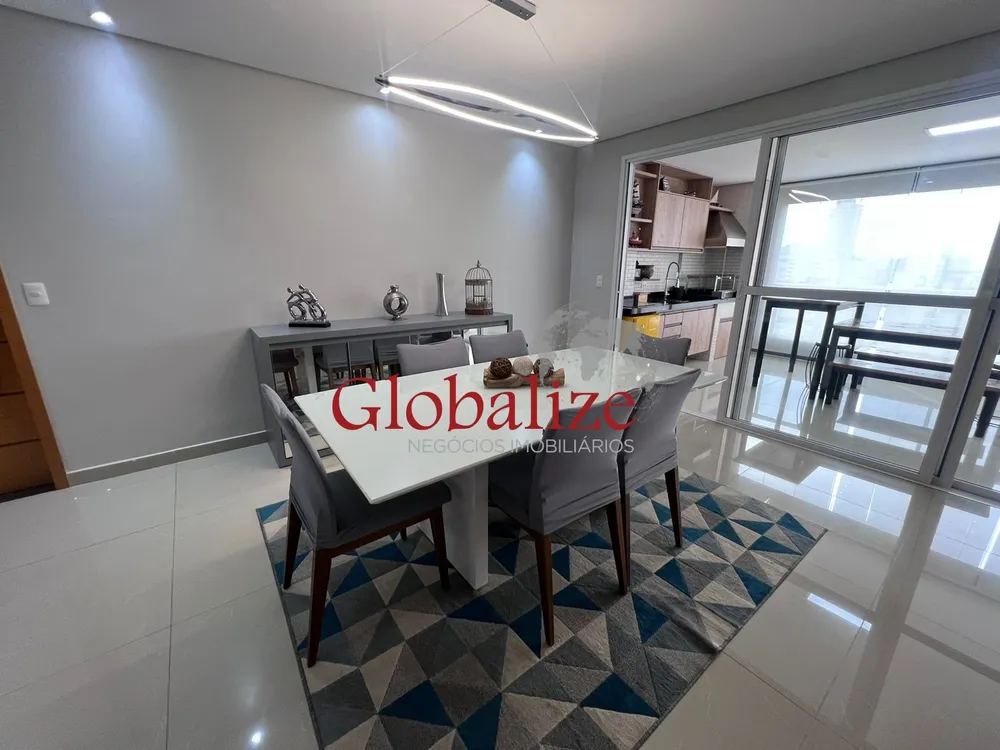 Apartamento, 3 quartos, 210 m² - Foto 1