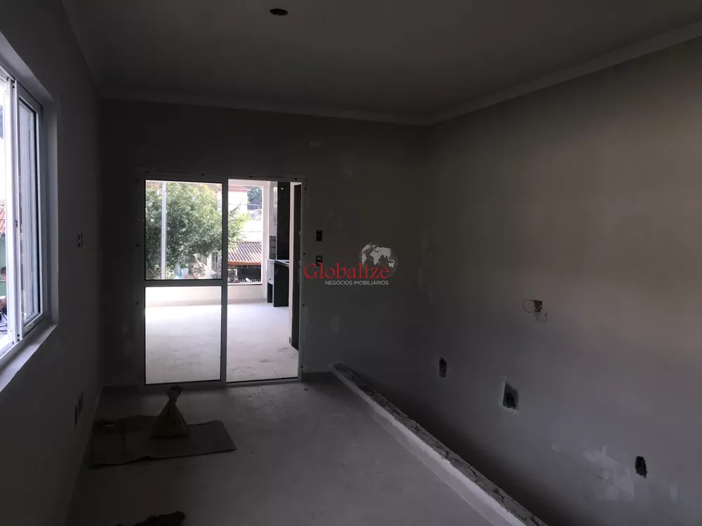 Casa à venda com 3 quartos, 120m² - Foto 4