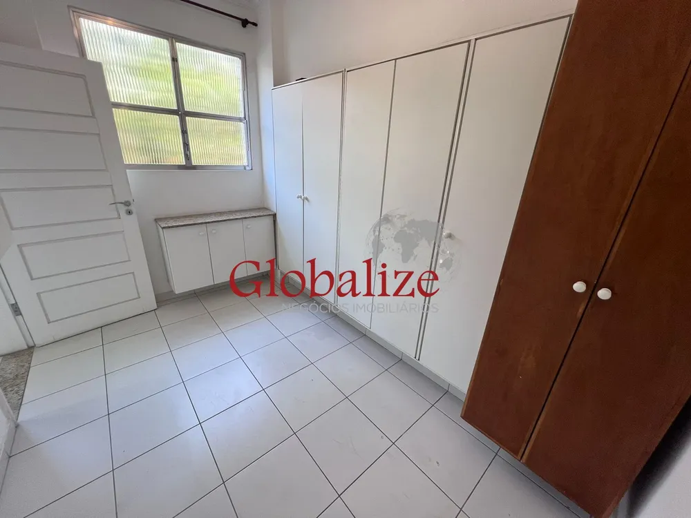 Apartamento, 3 quartos, 220 m² - Foto 1