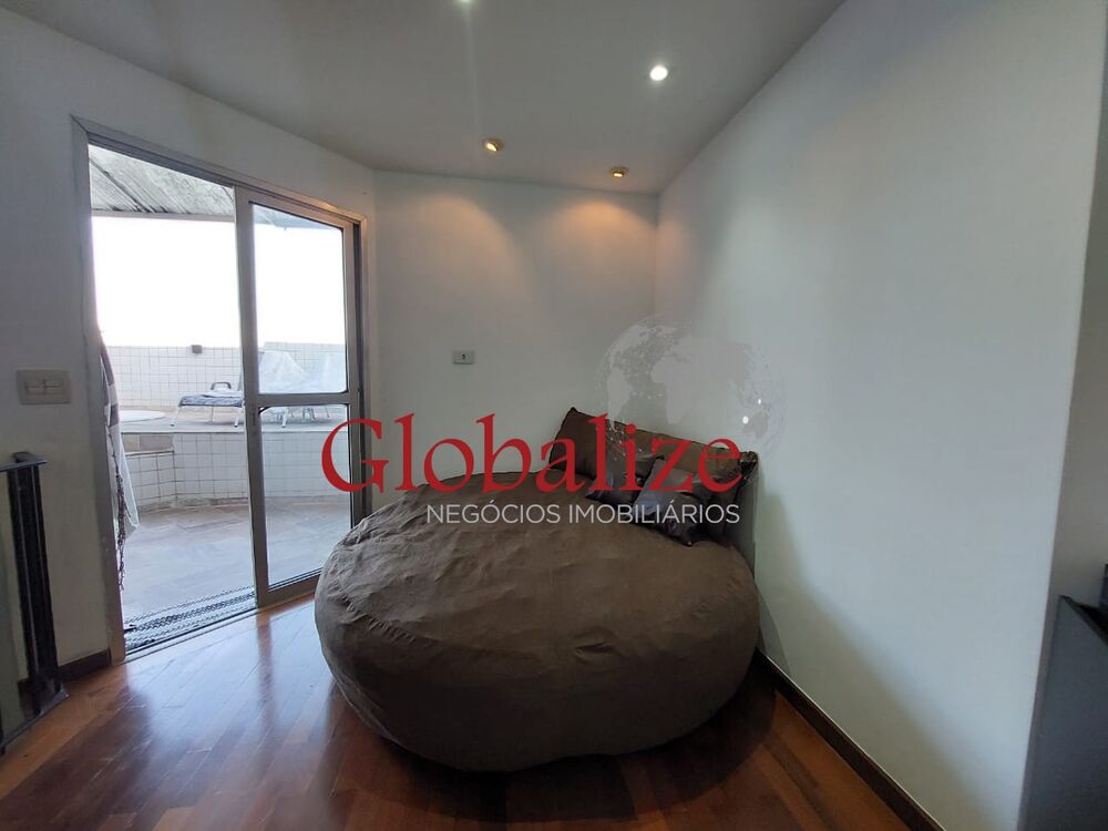 Cobertura à venda com 3 quartos, 240m² - Foto 15