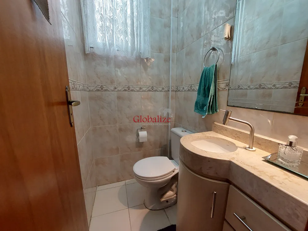 Casa, 6 quartos, 212 m² - Foto 2