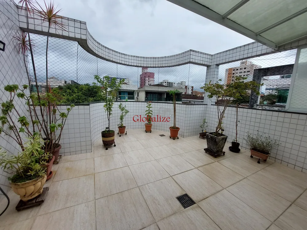 Casa, 6 quartos, 212 m² - Foto 1