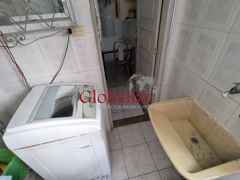 Apartamento à venda com 2 quartos, 75m² - Foto 9