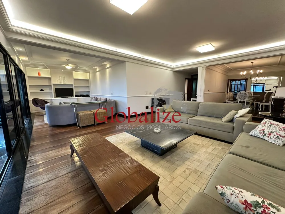 Apartamento, 3 quartos, 252 m² - Foto 1