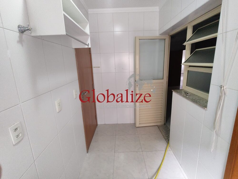 Apartamento para alugar com 4 quartos, 151m² - Foto 9