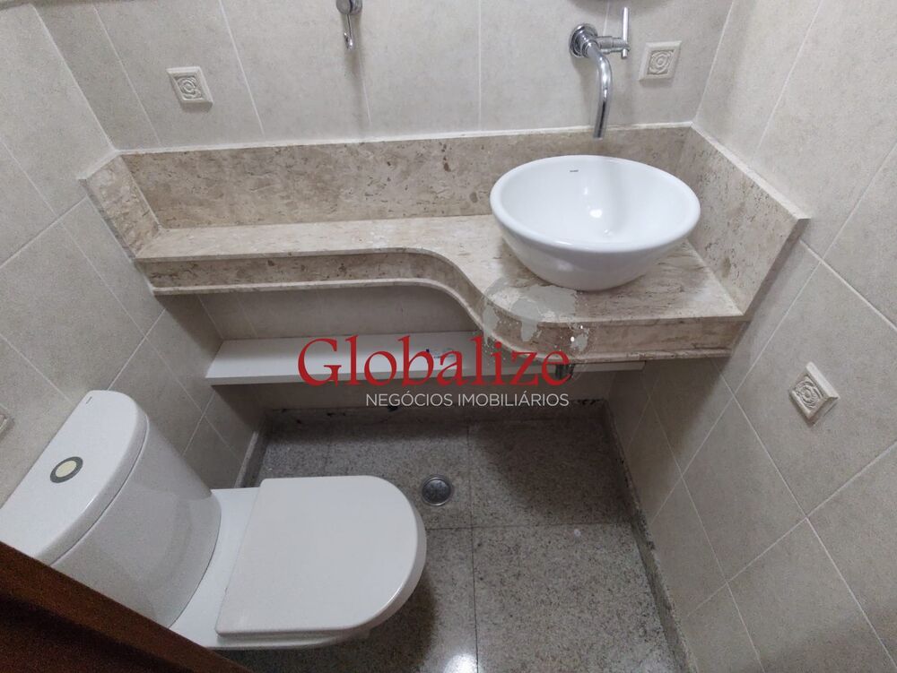 Apartamento para alugar com 4 quartos, 151m² - Foto 12