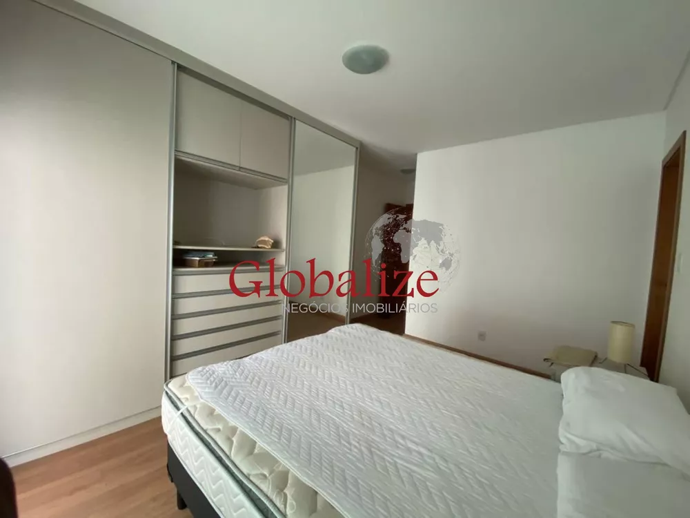 Apartamento à venda com 2 quartos, 121m² - Foto 2