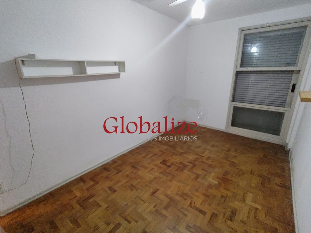 Apartamento à venda com 2 quartos, 75m² - Foto 9