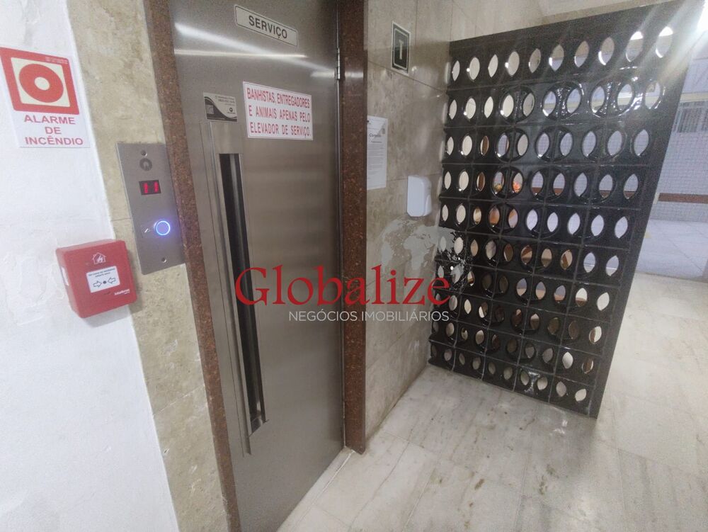 Apartamento à venda com 2 quartos, 75m² - Foto 16