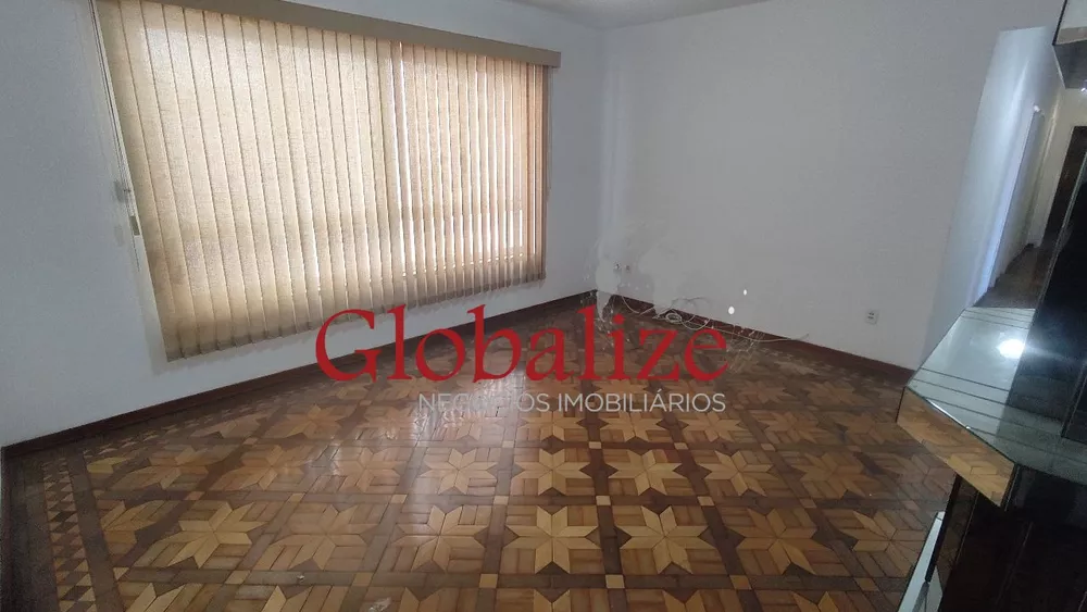 Apartamento à venda com 3 quartos, 140m² - Foto 1