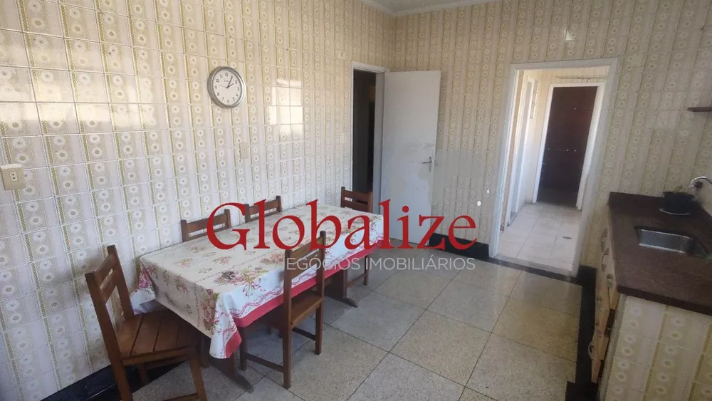 Apartamento à venda com 3 quartos, 140m² - Foto 3