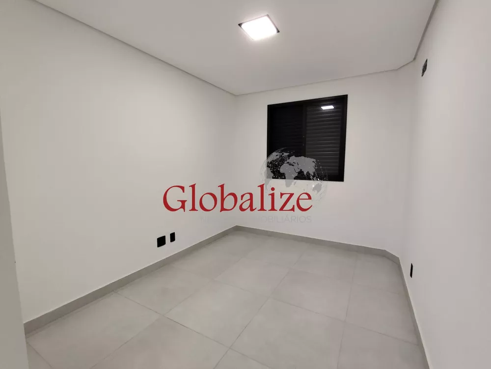 Casa à venda com 4 quartos, 290m² - Foto 19