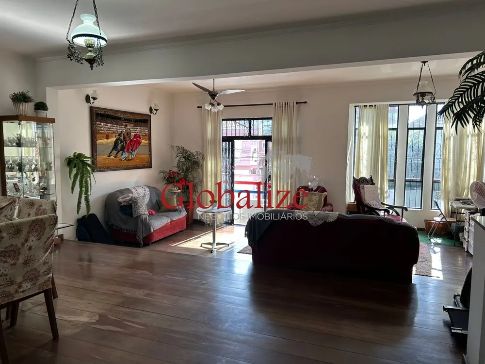 Casa, 4 quartos, 186 m² - Foto 2