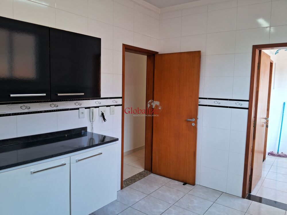 Casa à venda com 3 quartos, 153m² - Foto 11