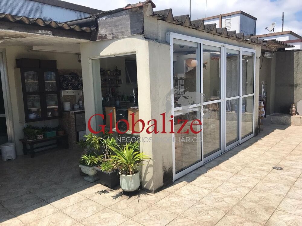 Cobertura, 3 quartos, 215 m² - Foto 1