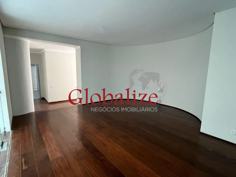 Casa, 3 quartos, 212 m² - Foto 2