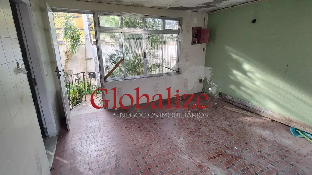 Casa à venda com 3 quartos, 141m² - Foto 2