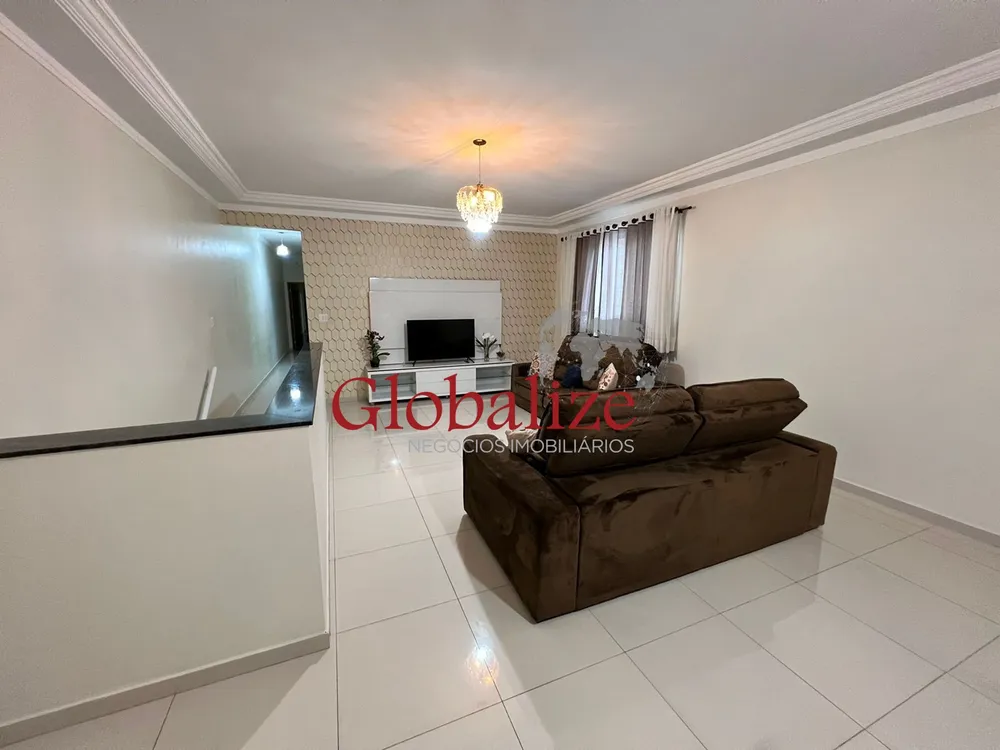 Casa, 3 quartos, 210 m² - Foto 3