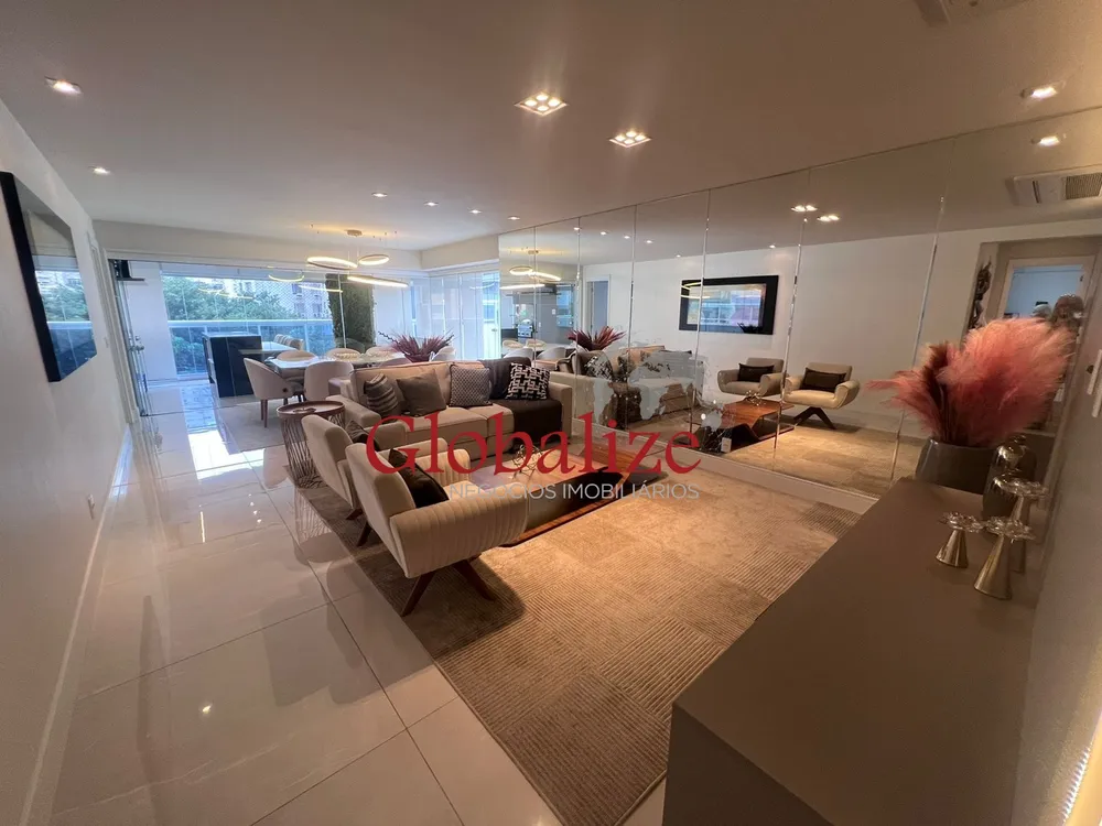 Apartamento, 4 quartos, 301 m² - Foto 1