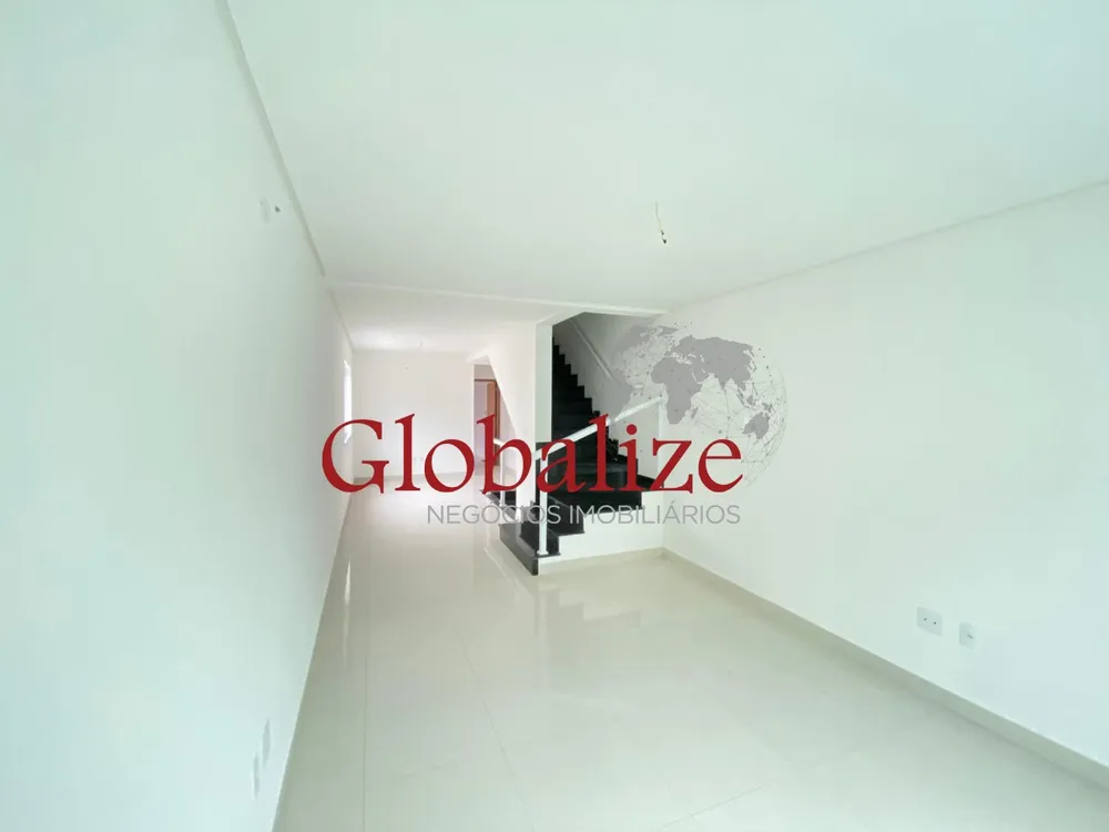 Casa, 4 quartos, 240 m² - Foto 2