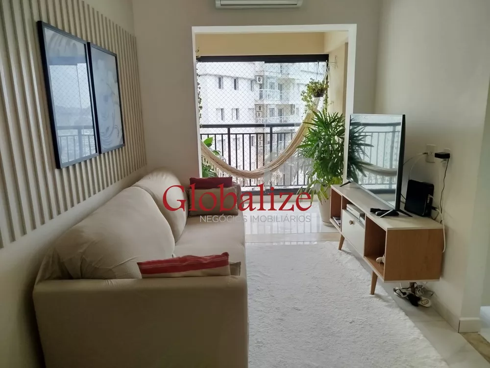 Apartamento à venda com 2 quartos, 63m² - Foto 2