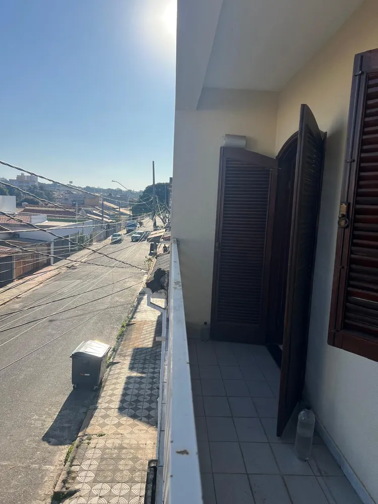 Casa, 3 quartos, 214 m² - Foto 1