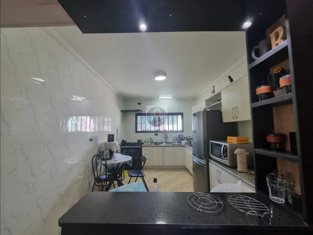 Casa, 4 quartos, 224 m² - Foto 3