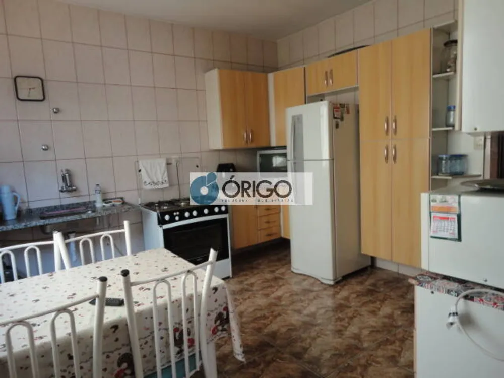 Casa, 3 quartos, 1164 m² - Foto 3