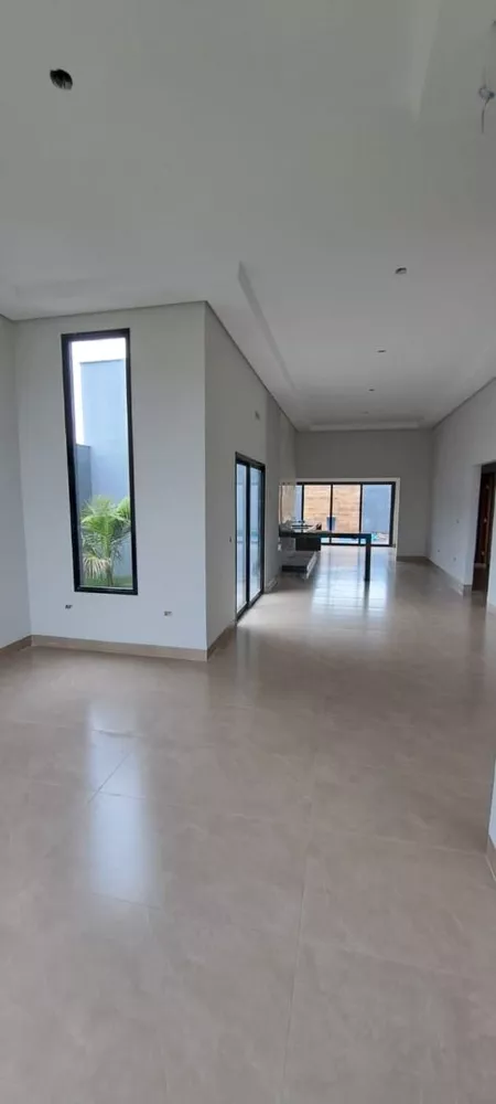 Casa à venda com 3 quartos, 190m² - Foto 3