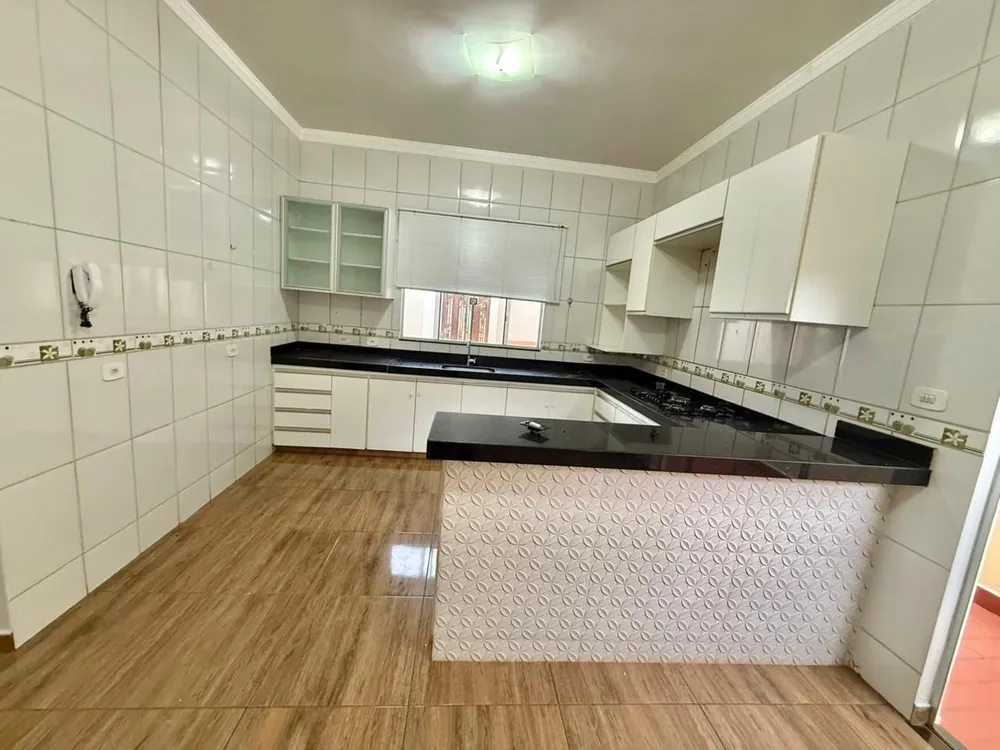 Casa, 3 quartos, 200 m² - Foto 6