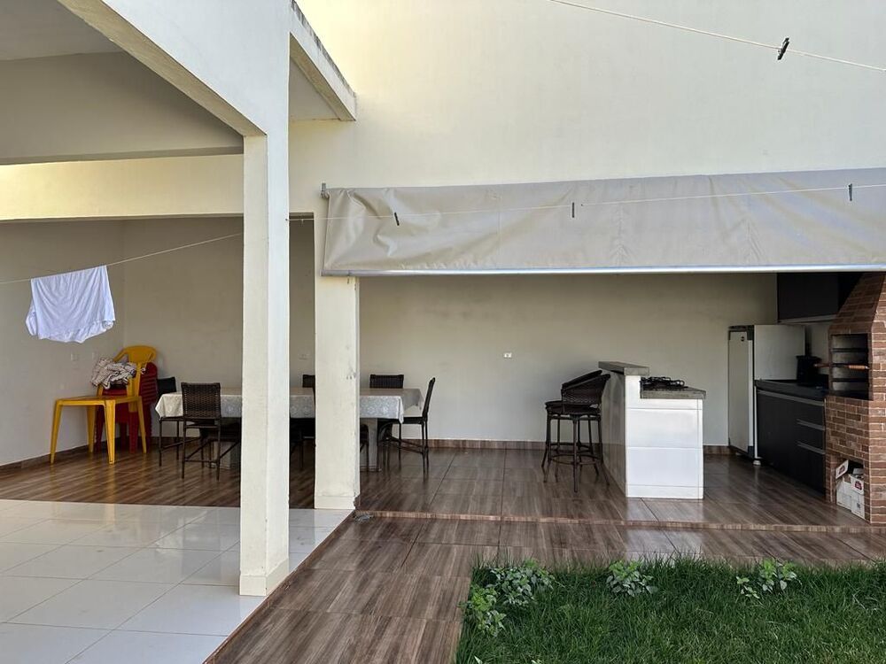 Casa à venda com 3 quartos, 180m² - Foto 3