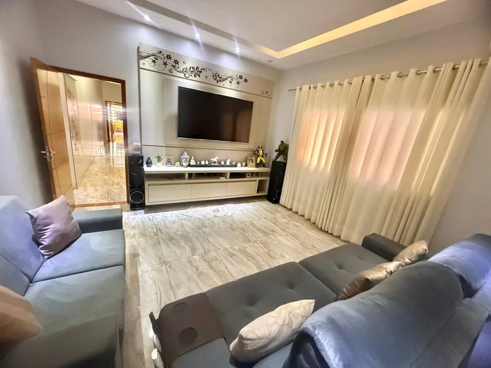 Casa, 3 quartos, 235 m² - Foto 3