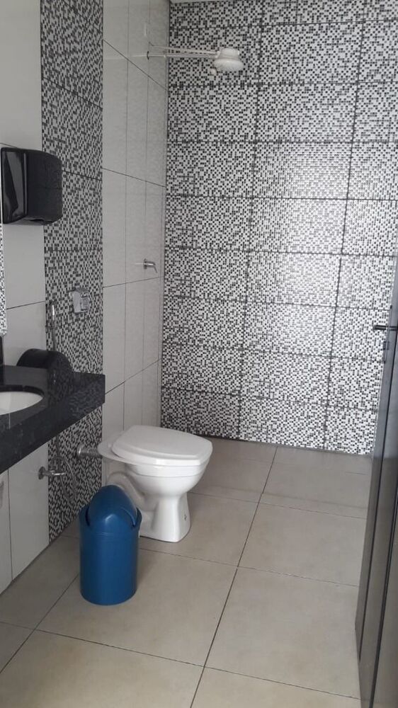 Casa à venda com 2 quartos, 200m² - Foto 4