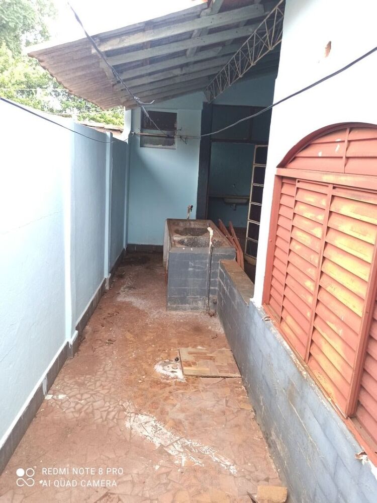 Casa à venda com 3 quartos, 70m² - Foto 2