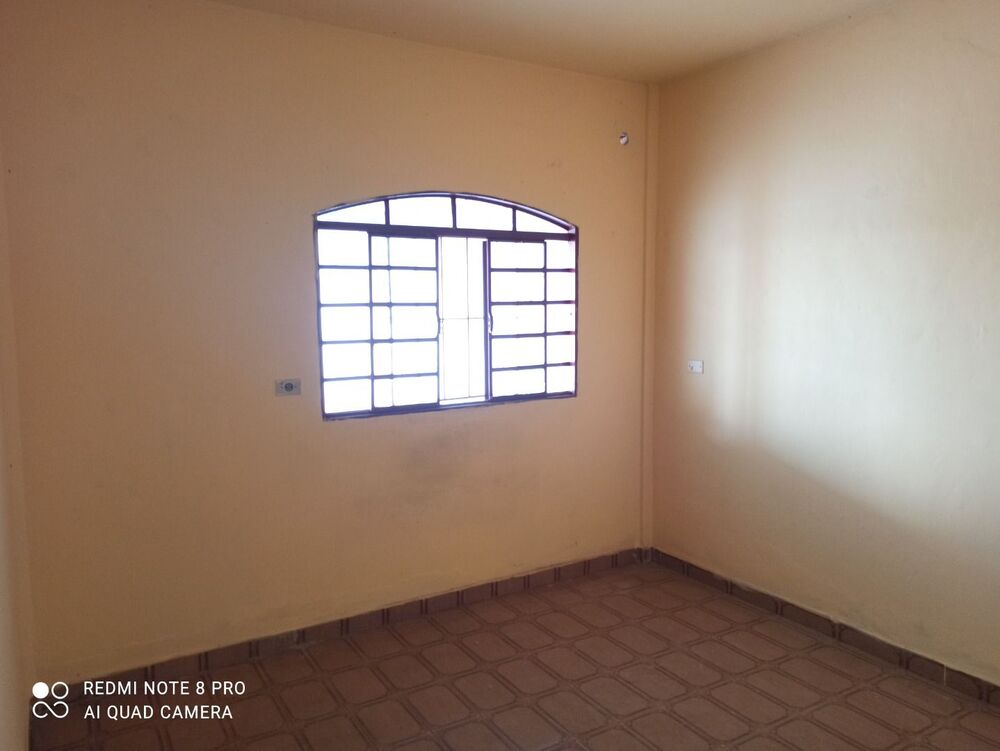 Casa à venda com 3 quartos, 70m² - Foto 11