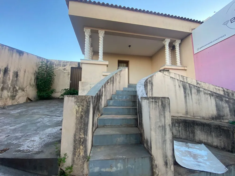 Casa, 3 quartos, 200 m² - Foto 1