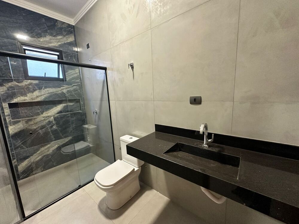 Casa à venda com 3 quartos, 200m² - Foto 3