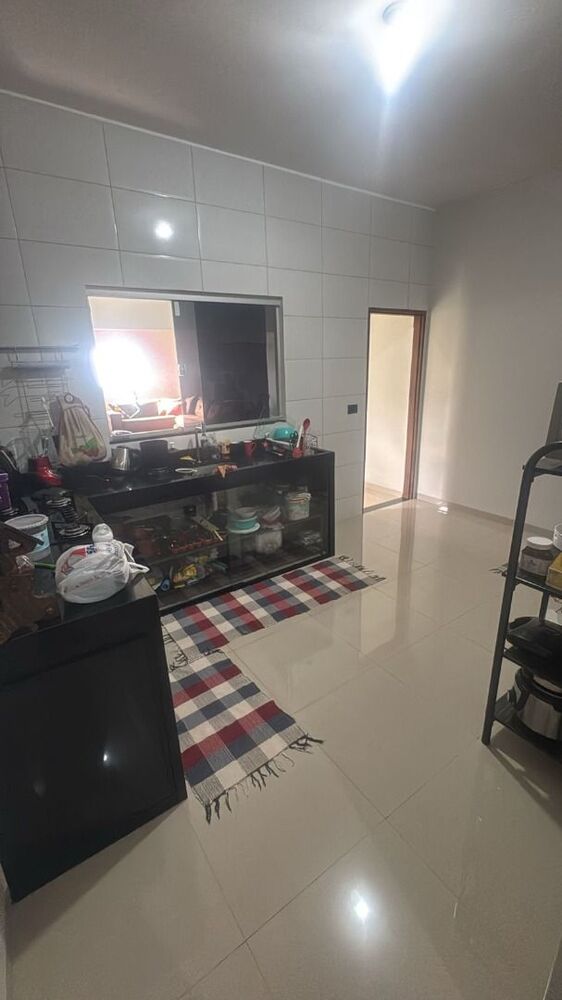 Casa à venda com 2 quartos, 157m² - Foto 2