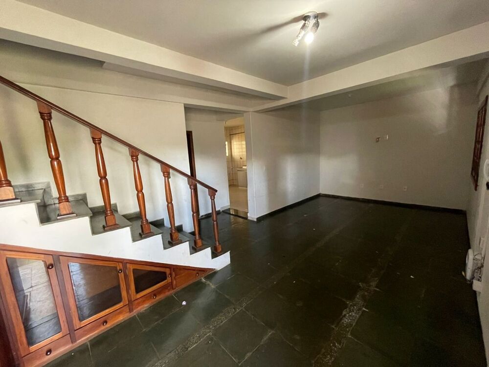 Casa à venda com 4 quartos, 360m² - Foto 5