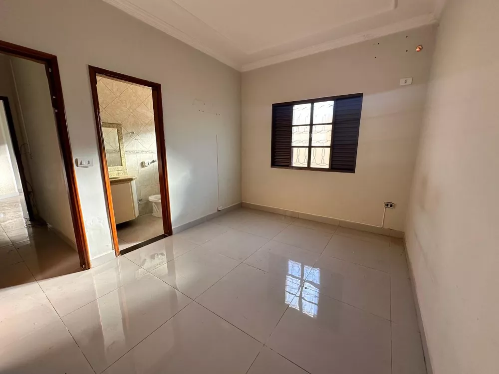 Casa à venda e aluguel com 3 quartos, 198m² - Foto 8